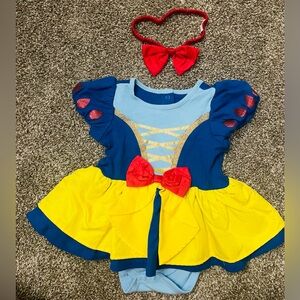 Disney Infant Snow White Outfit With Hair Bow